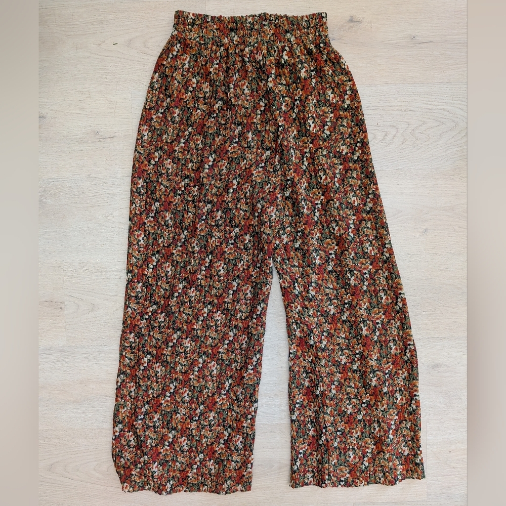 Vintage 80s/90s High-Rise Pleated Wide-Leg Floral Pants Made in Canada, Size M